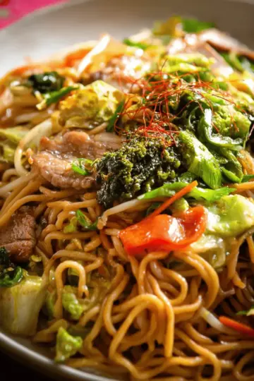 Yakisoba (Japanese Stir Fried Noodles)
