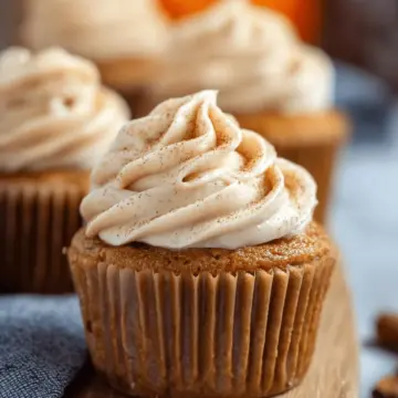 Pumpkin Cupcakes with Cinnamon Cream Cheese Frosting