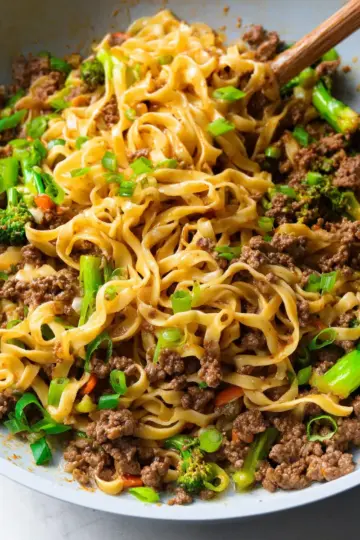 Mongolian Ground Beef Noodles