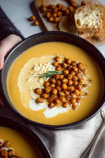 Roasted Garlic Chickpea Soup