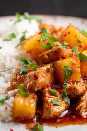 Slow Cooker Hawaiian Chicken with Pineapple