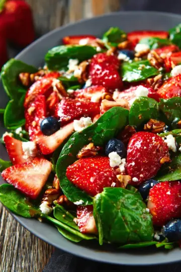 15-Minute Strawberry Spinach Salad