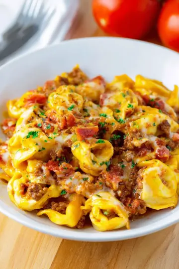 Crockpot Bacon Cheeseburger Tortellini
