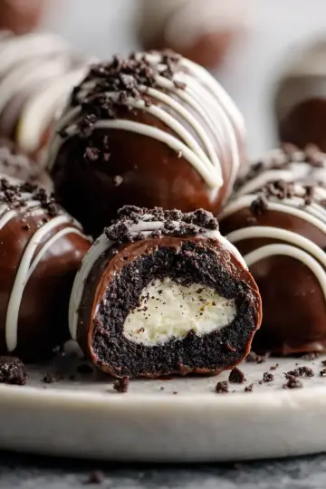 No-Bake Oreo Truffles: Easy, Creamy, Irresistible Dessert