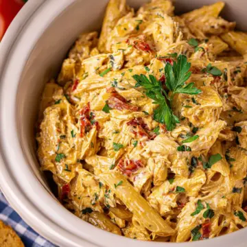 Crockpot Marry Me Chicken Pasta