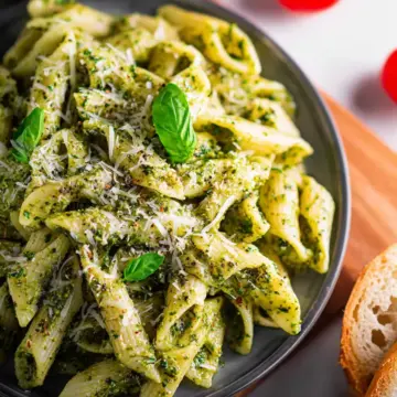 Super Easy Pesto Pasta